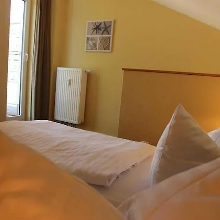 Mirow, Apartment *